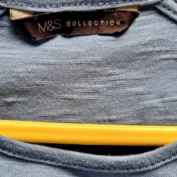 M&S Mark's & Spencer cobalt blue casual T shirt with crochet work PRELOVED - Picture 5 of 5